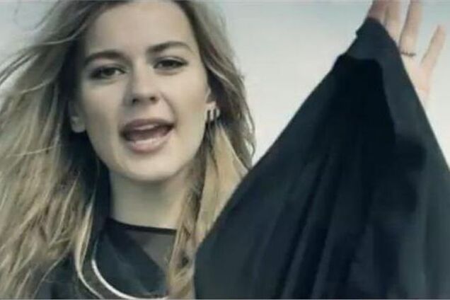 Эммели де Форест клип Hunter & Prey