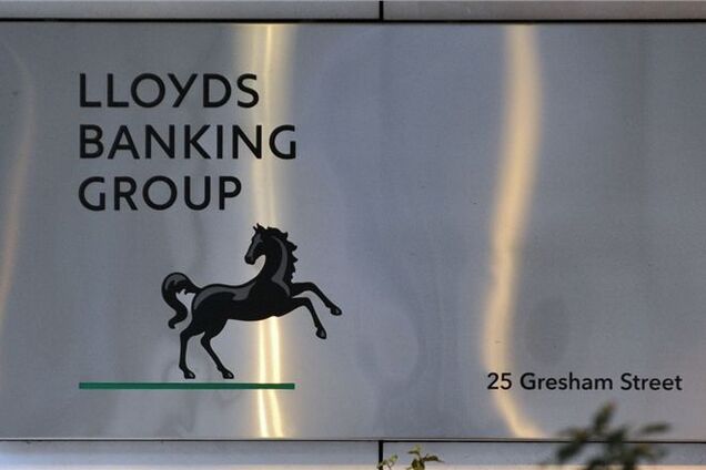 Британия продает 6% акций банка Lloyds 