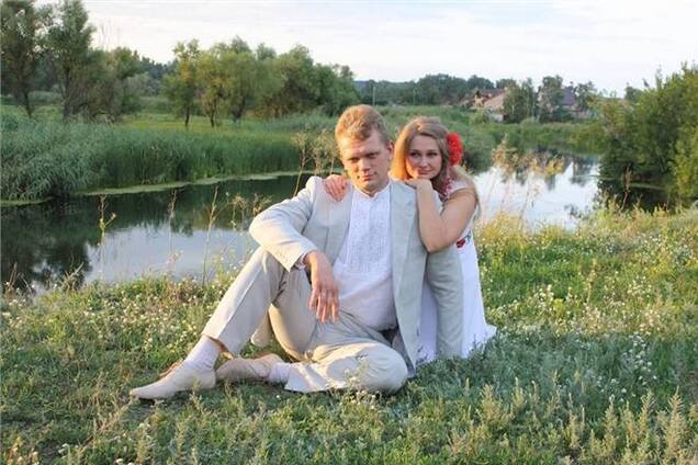 Свободовец похвастался свадебными снимками