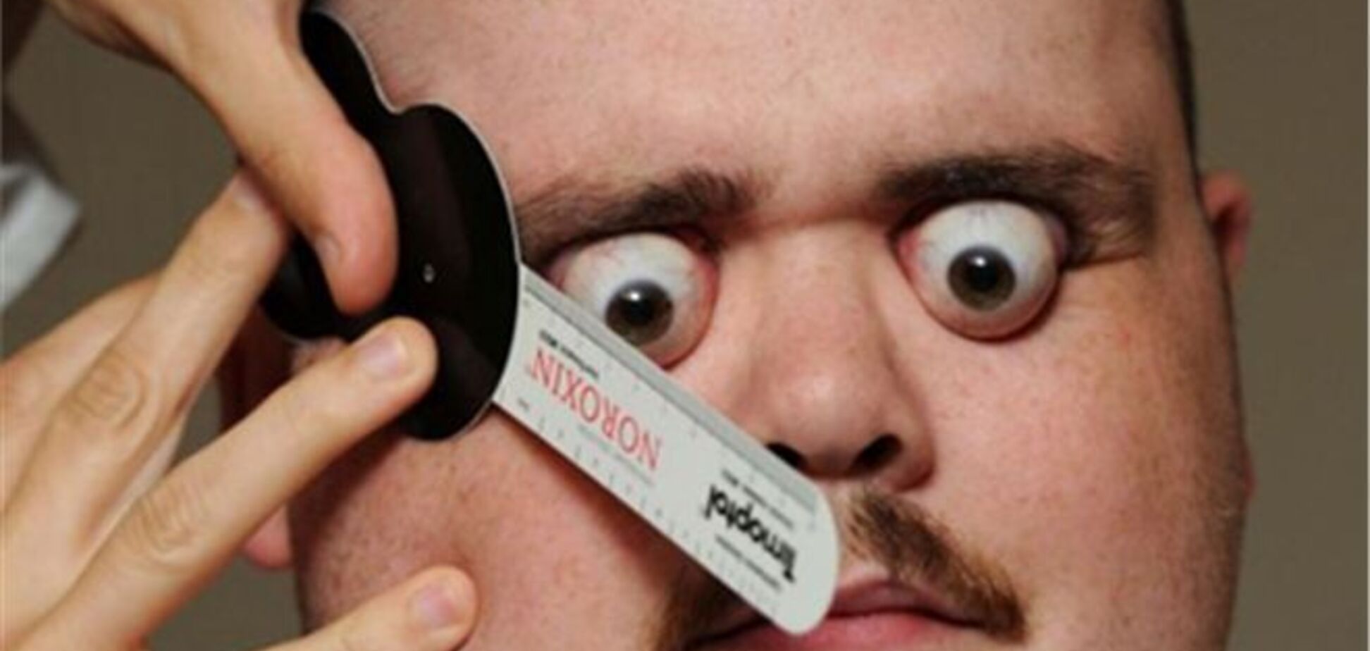 Книга рекордов Гиннеса не смогла оценить выпученные глаза британца