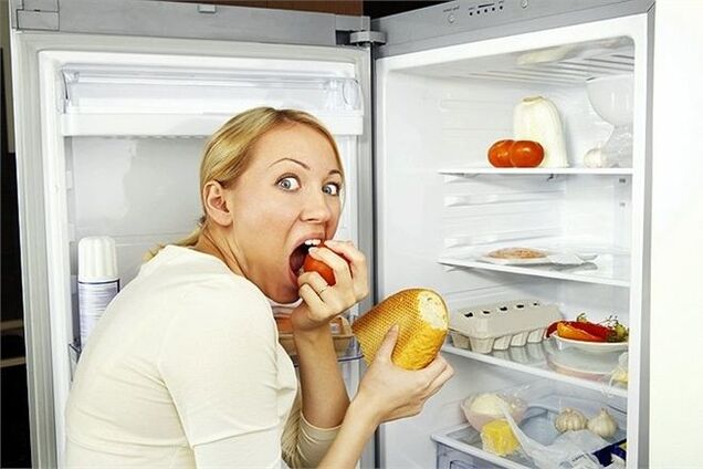 Как перестать объедаться перед сном