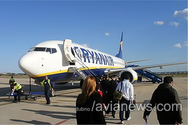 Самолет экстренно сел во Франции из-за танцев пьяных пассажиров