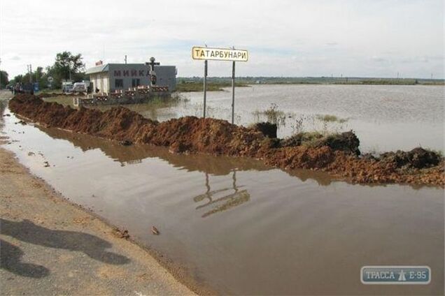 Одесщине из-за наводнения грозит вспышка тифа и сибирской язвы