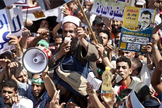 Член руководства 'Братьев-мусульман' арестован в Каире