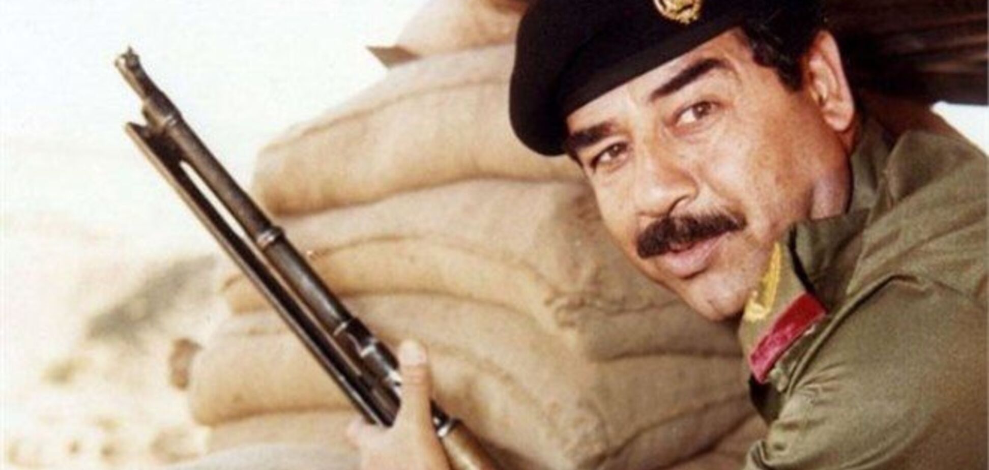 Гвинтівка Саддама Хусейна виставлена ??на аукціон в США