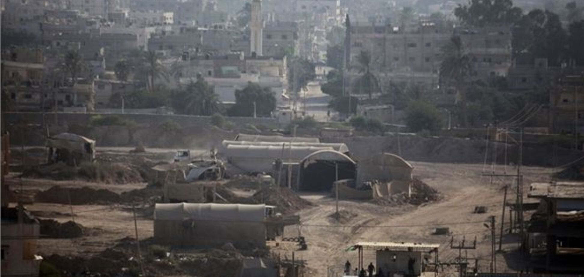 Египет создаст буферную зону на границе с Газой