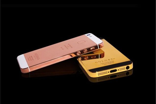Apple перенесла поставки 'золотого' iPhone 5S