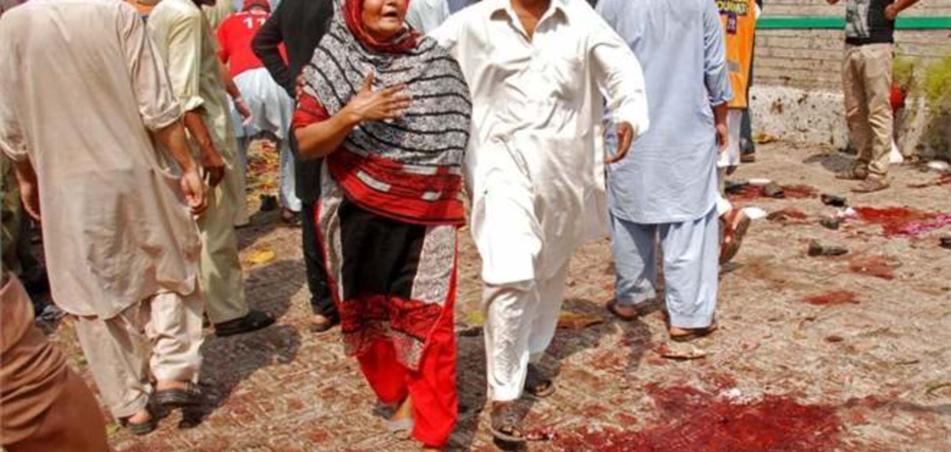 Вибух біля християнської церкви в Пакистані забрав життя півсотні людей
