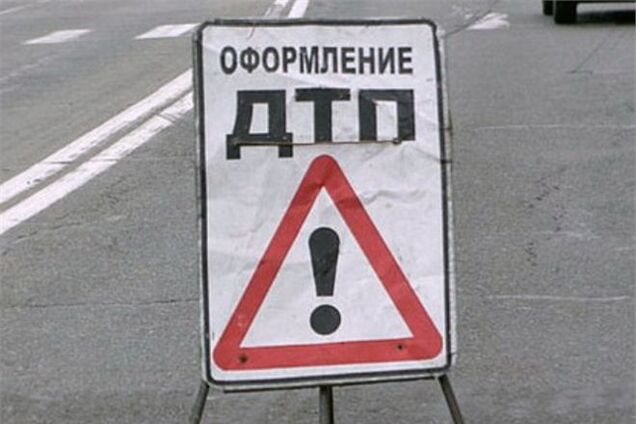 На Закарпатье перевернулся автобус с пассажирами: погиб пешеход