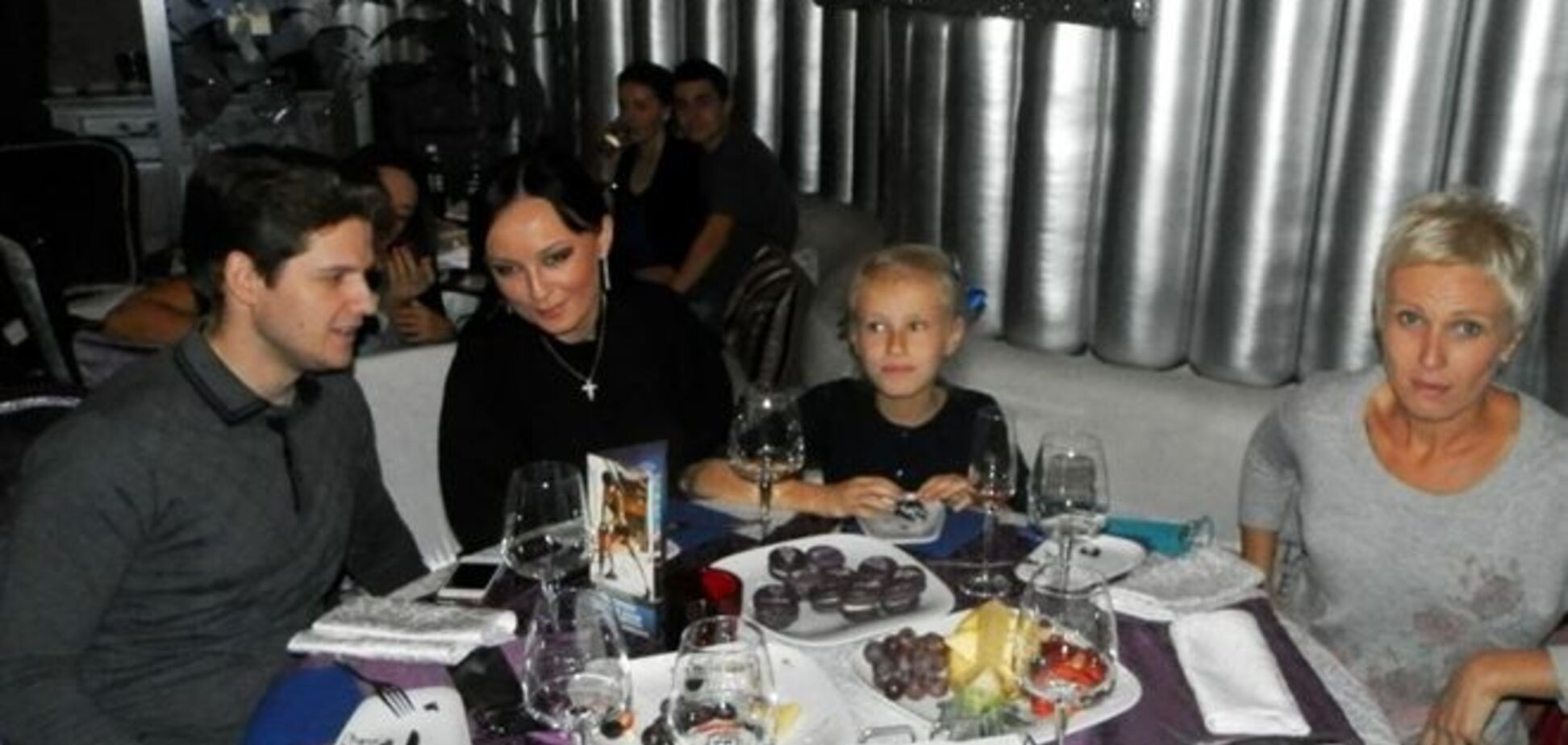 Бывшая жена Шуфрича и жена Тедеева сходили на модный показ