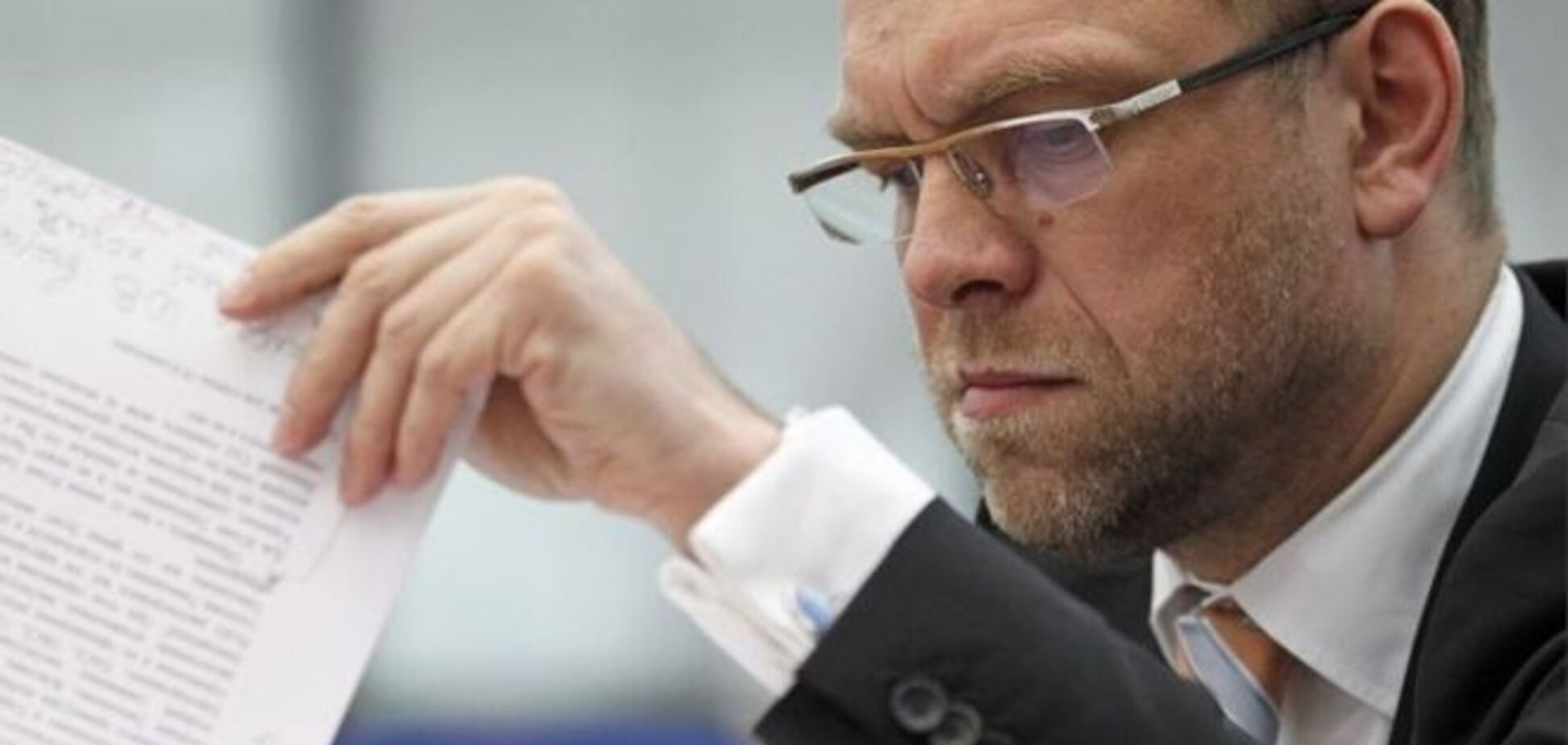 Власенко дізнався, що проти адвокатів Тимошенко готують кримінальні справи