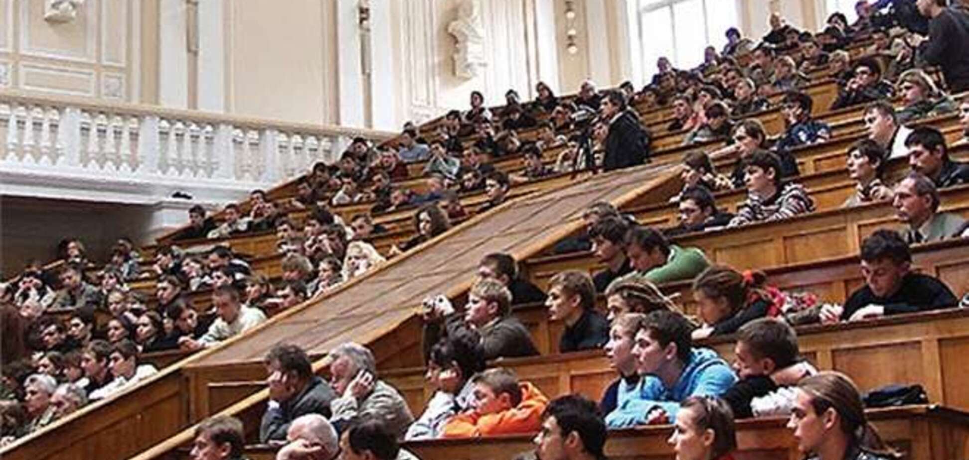 Выпускники украинских вузов в 2014 г. получат европейское приложение к диплому
