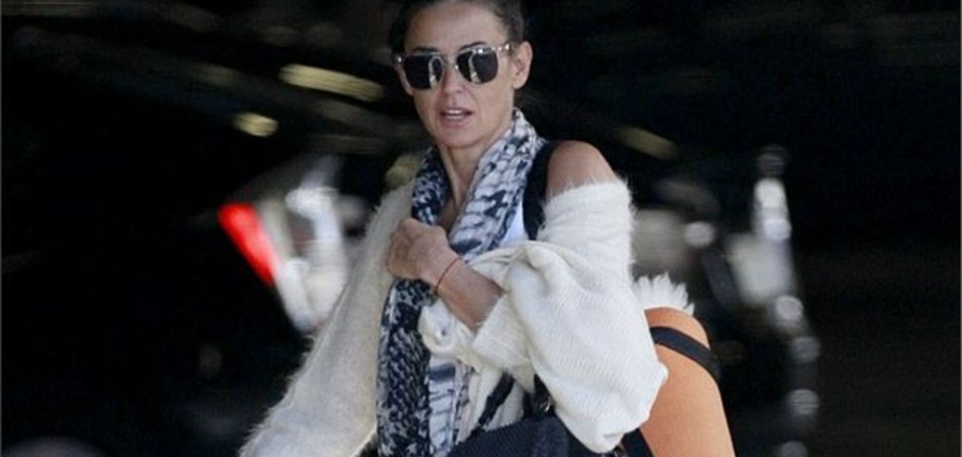 Деми Мур перестала прихорашиваться на йогу