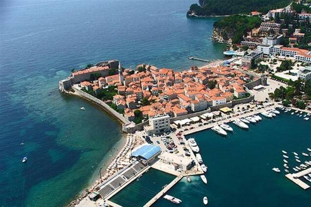 В Черногории снесли остатки дворца дворянской семьи Занович