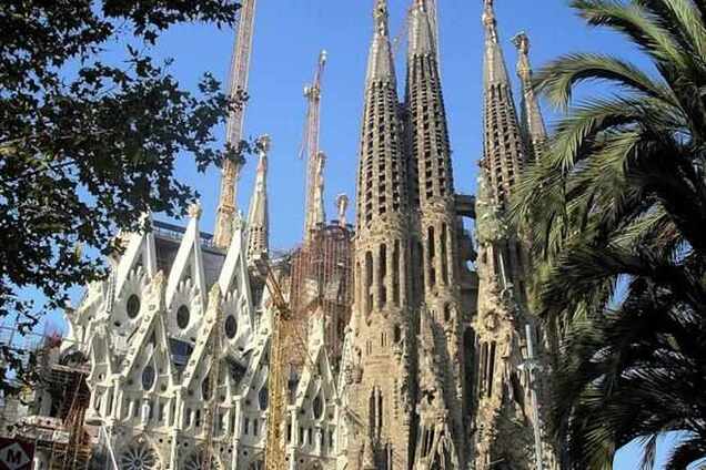 Храм Святого Семейства в Барселоне достроят в 2026 году
