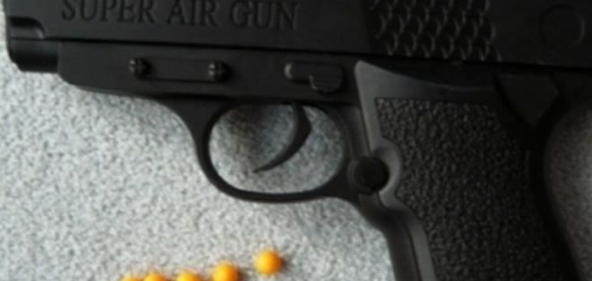 В Великобритании подросток ограбил банк с помощью игрушечного пистолета