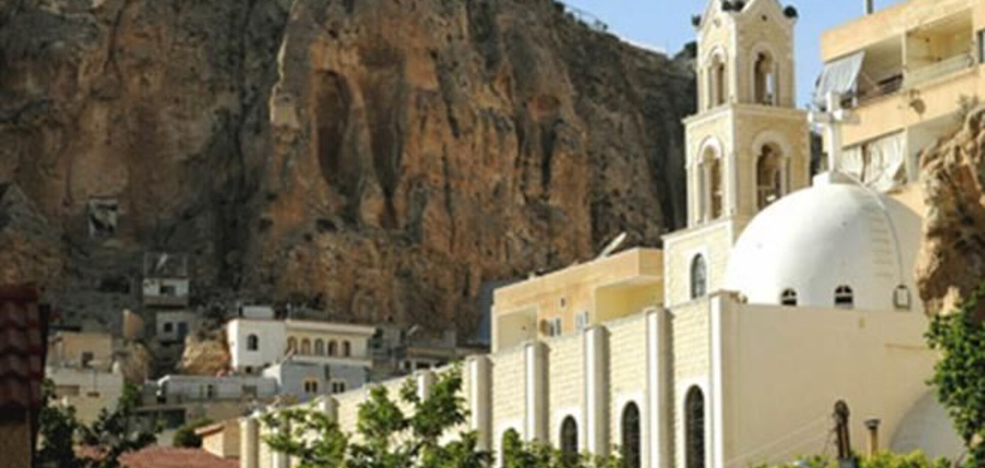 Сирийские повстанцы разрушили древнюю христианскую церковь