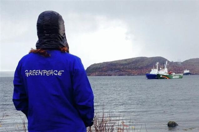 Украинца с судна 'Гринпис' арестовали на два месяца