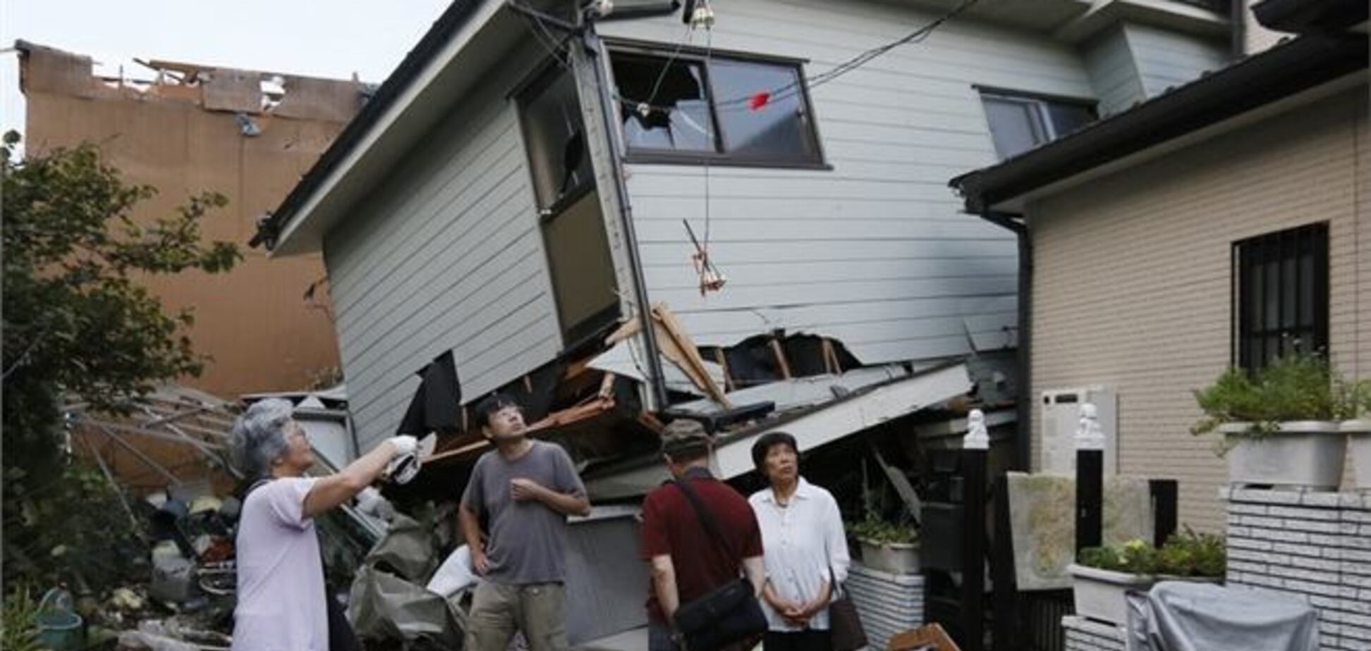 На Японию обрушился мощный торнадо: десятки раненых