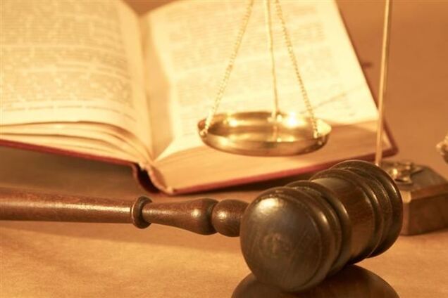 Чиновників змусять платити за бездіяльність виконавчої служби