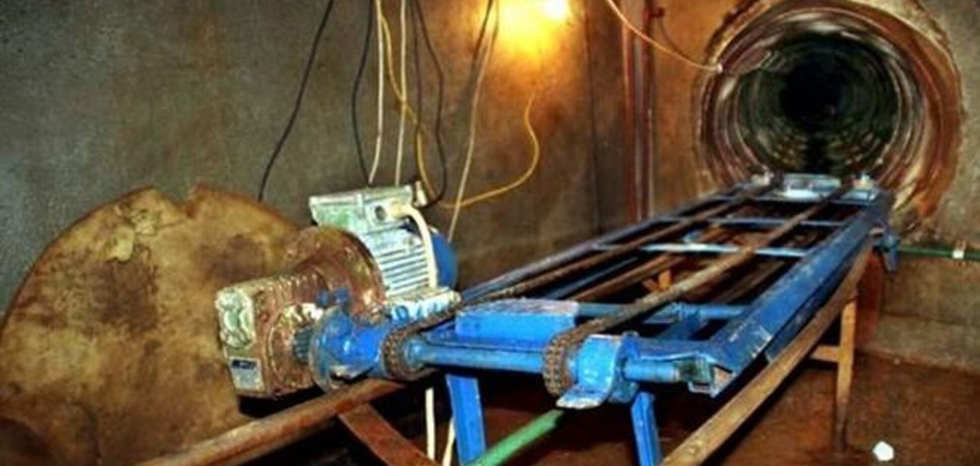 Владельцы контрабандного 700-метрового тоннеля в Словакию получили условные сроки