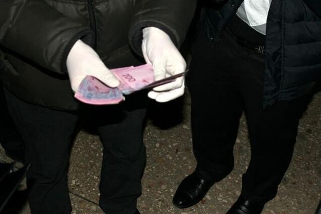 Директор водоканалу в Донецькій області попався на хабарі в 35 тис. грн