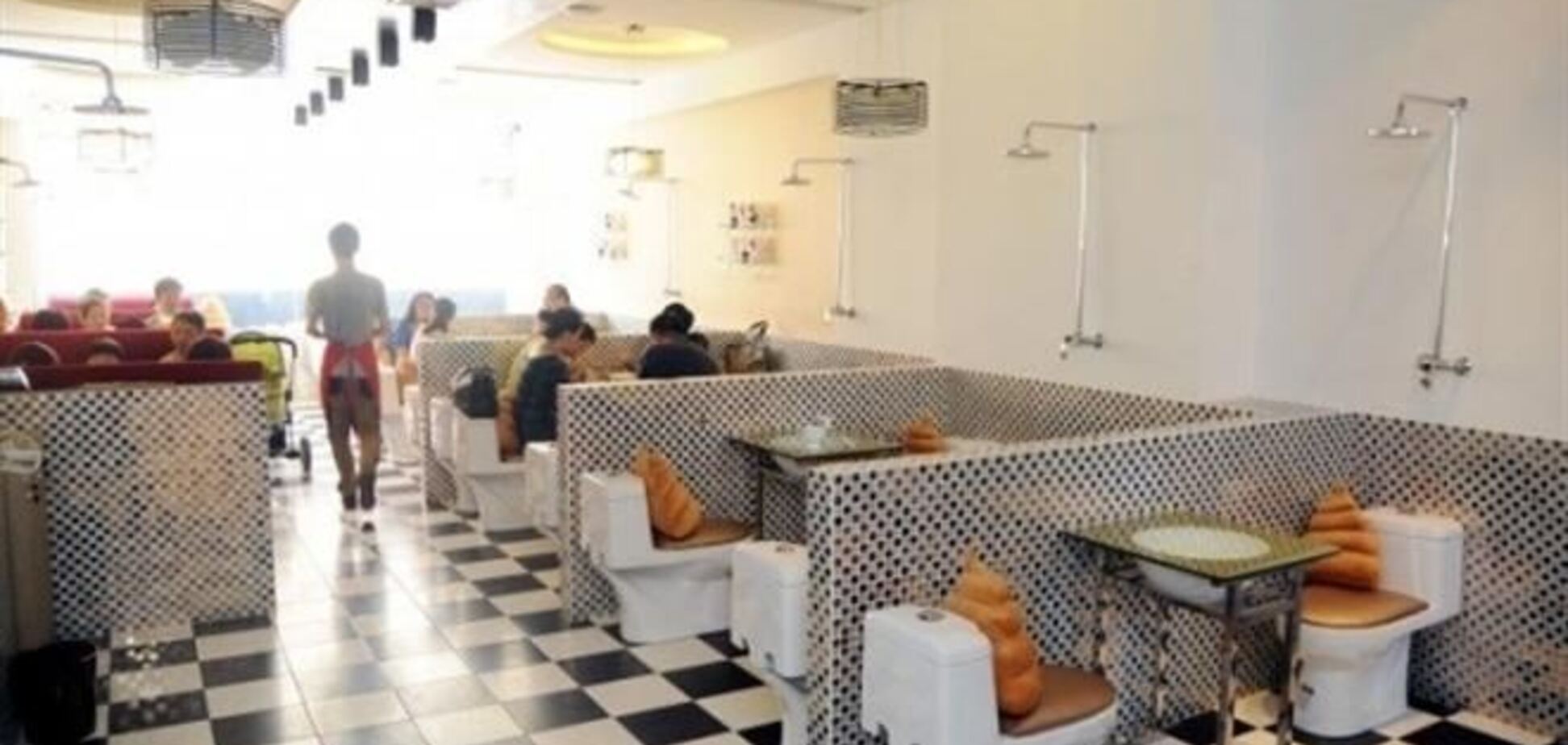 У Китаї з'явилися ресторани-туалети. Фото