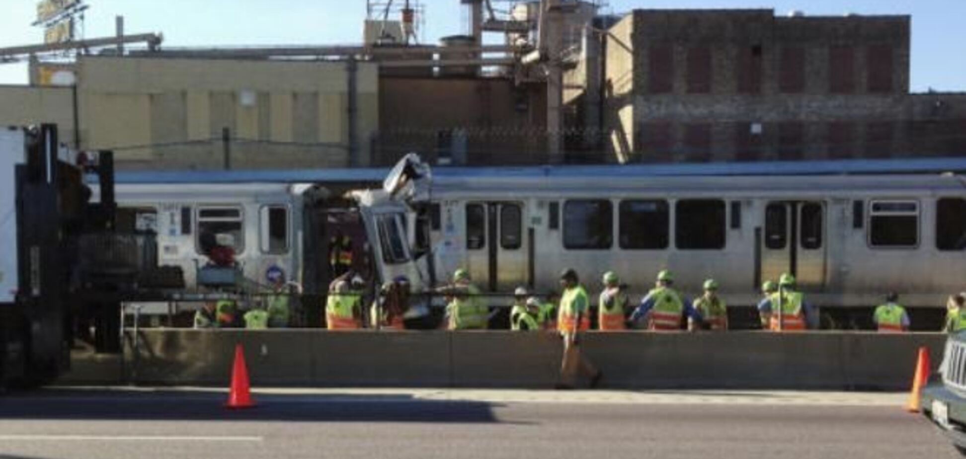Причиной аварии в метро Чикаго мог стать угон поезда