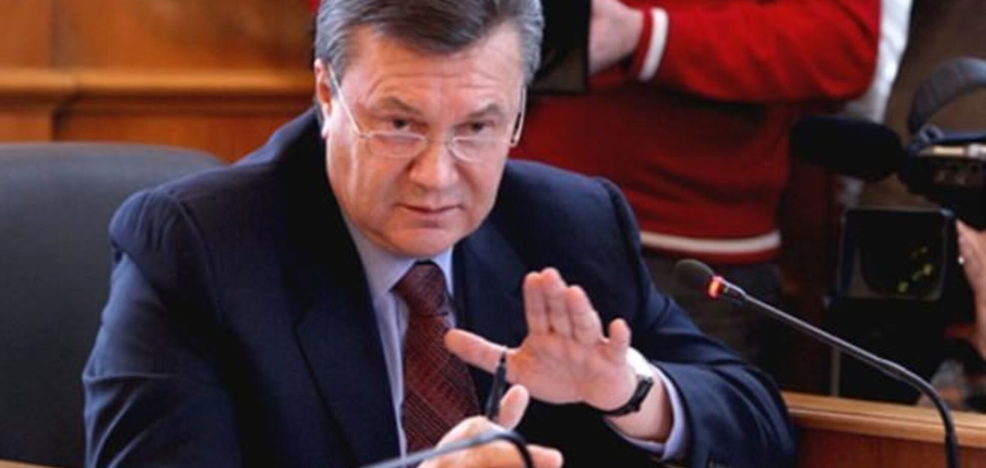 Янукович поручил Грищенко подписать соглашение с ЦЕРН