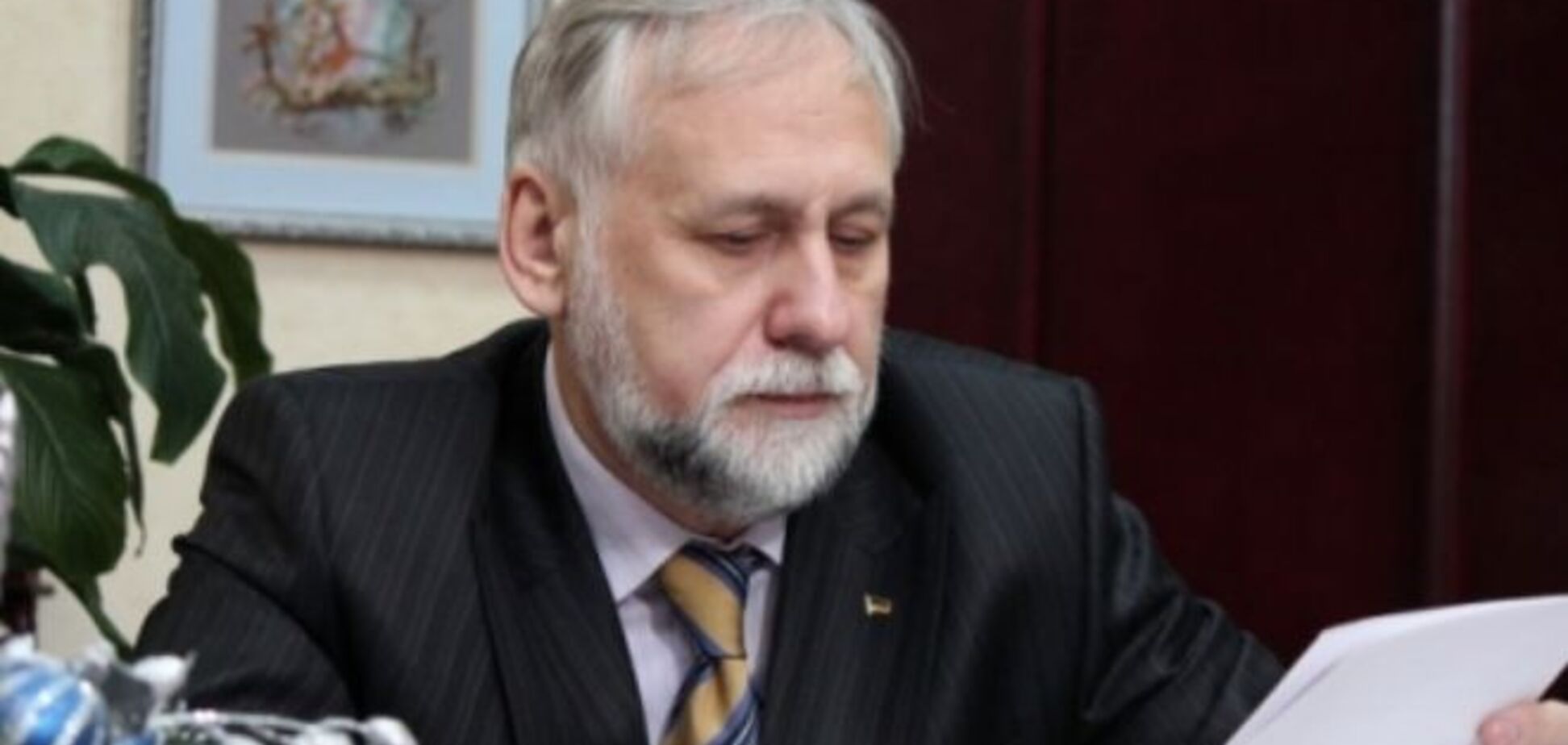 Кармазин намерен лишить мандатов еще 6 депутатов