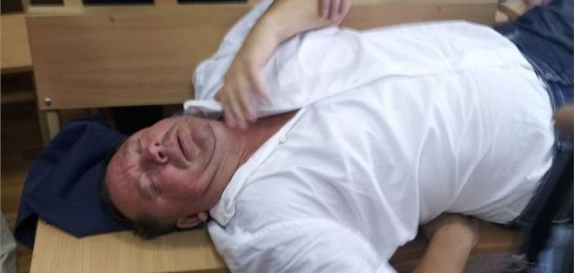 На Мельника вообще не надевали браслет - источник
