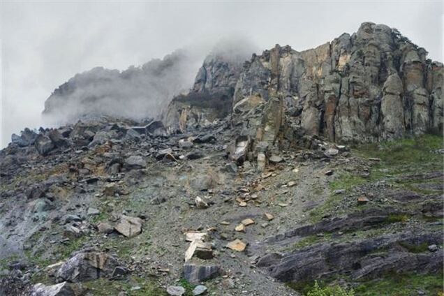Крымские спасатели сняли с горы Демерджи 9 туристов из Германии