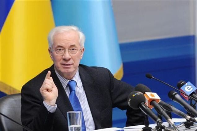 Азаров надеется убедить ЕС в необходимости трехсторонних переговоров по СА