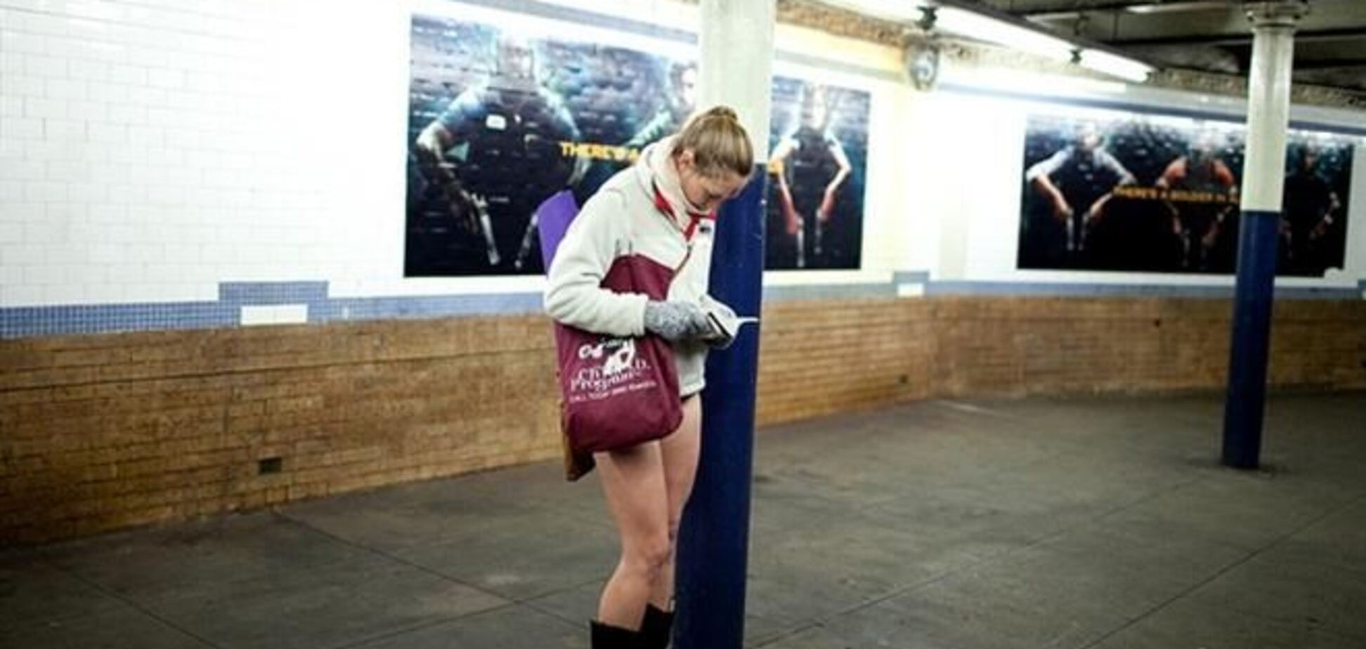 В киевском метро будут ездить без штанов
