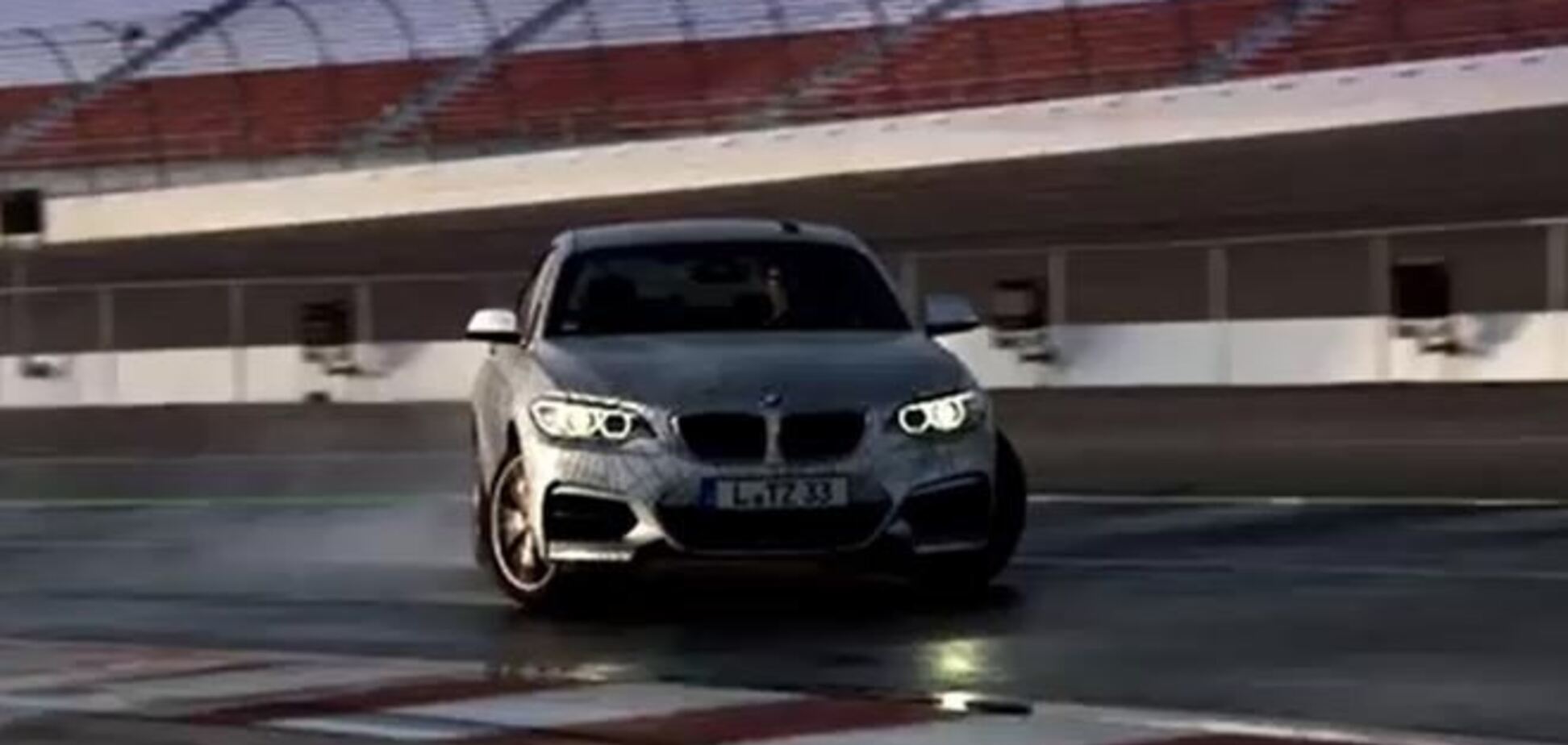 Машины BMW могут дрифтовать без водителя
