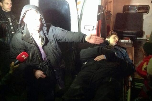 'Беркут' избил пикетирующих суд по делу 'васильковских террористов'