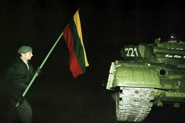 Литва готує ордера на арешт українців за штурм Вільнюської телевежі