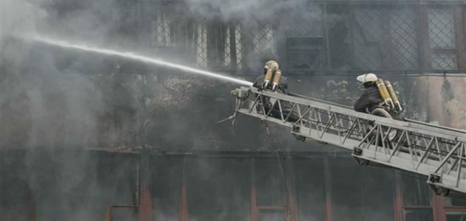 Семеро пострадавших от пожара на ювелирной фабрике в Харькове до сих пор в больнице