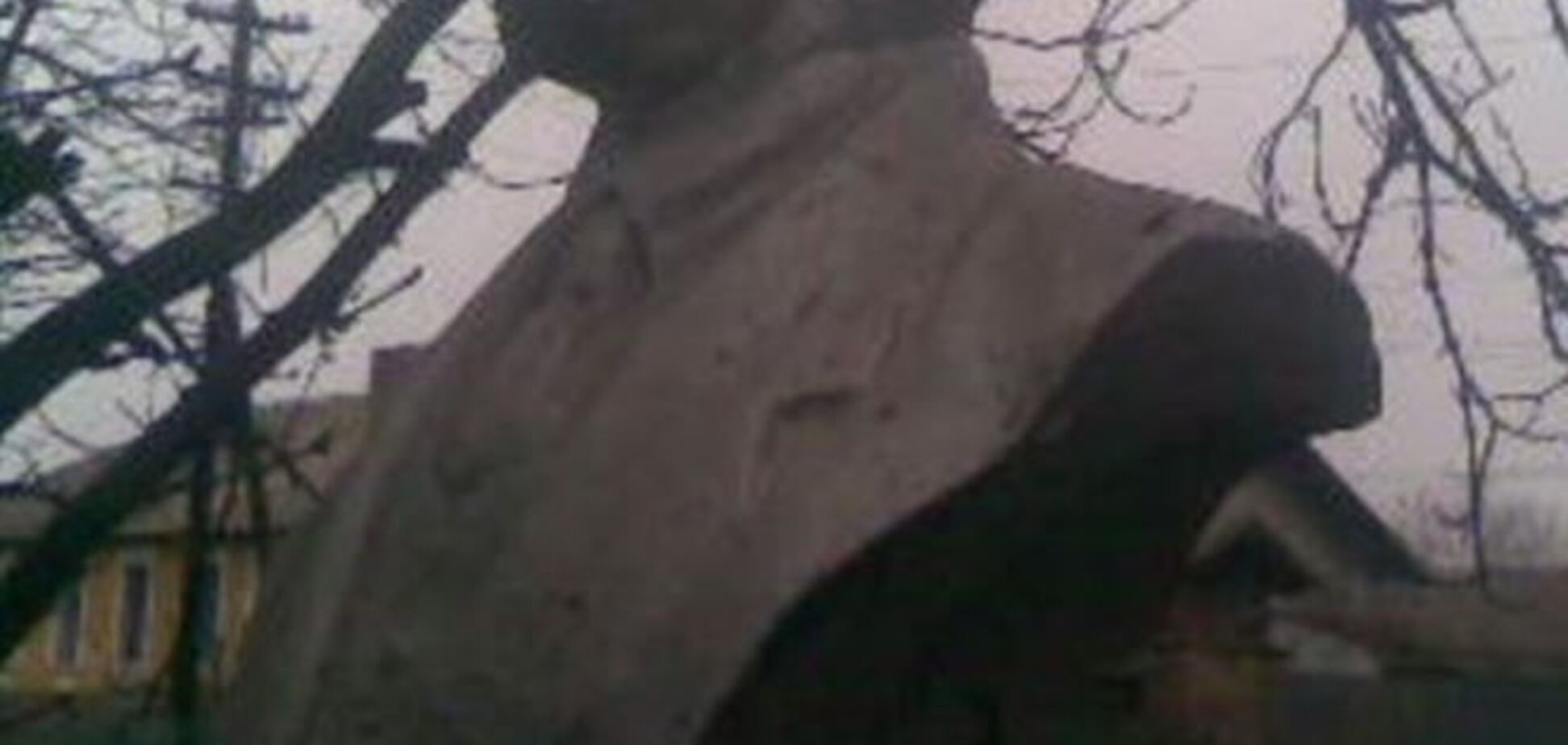 Обезглавлен очередной памятник Ленину