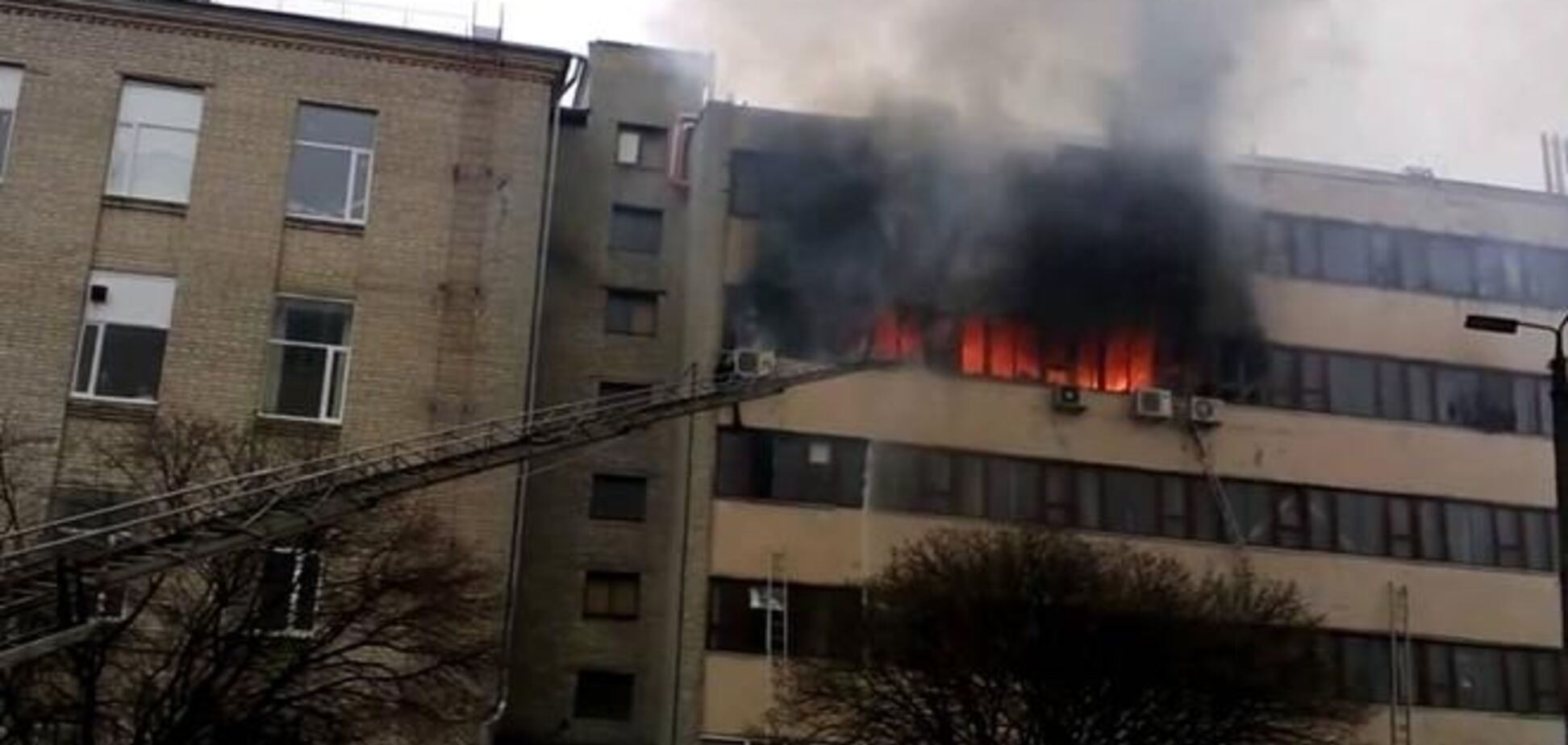 Руководитель горевшей ювелирки в Харькове стал подозреваемым