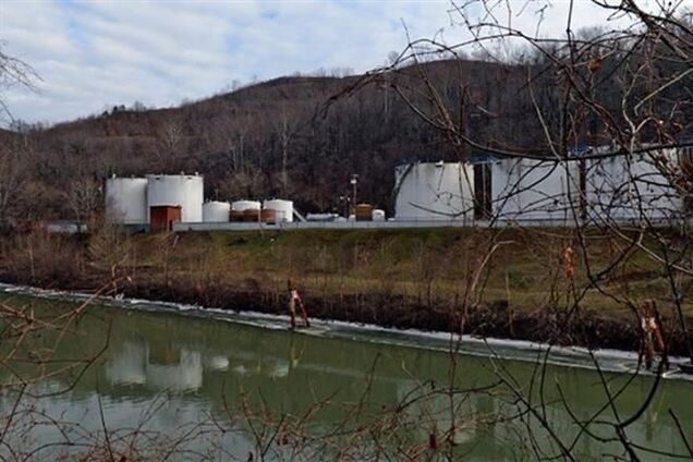 У Західній Вірджинії зняли заборону на використання води з крана