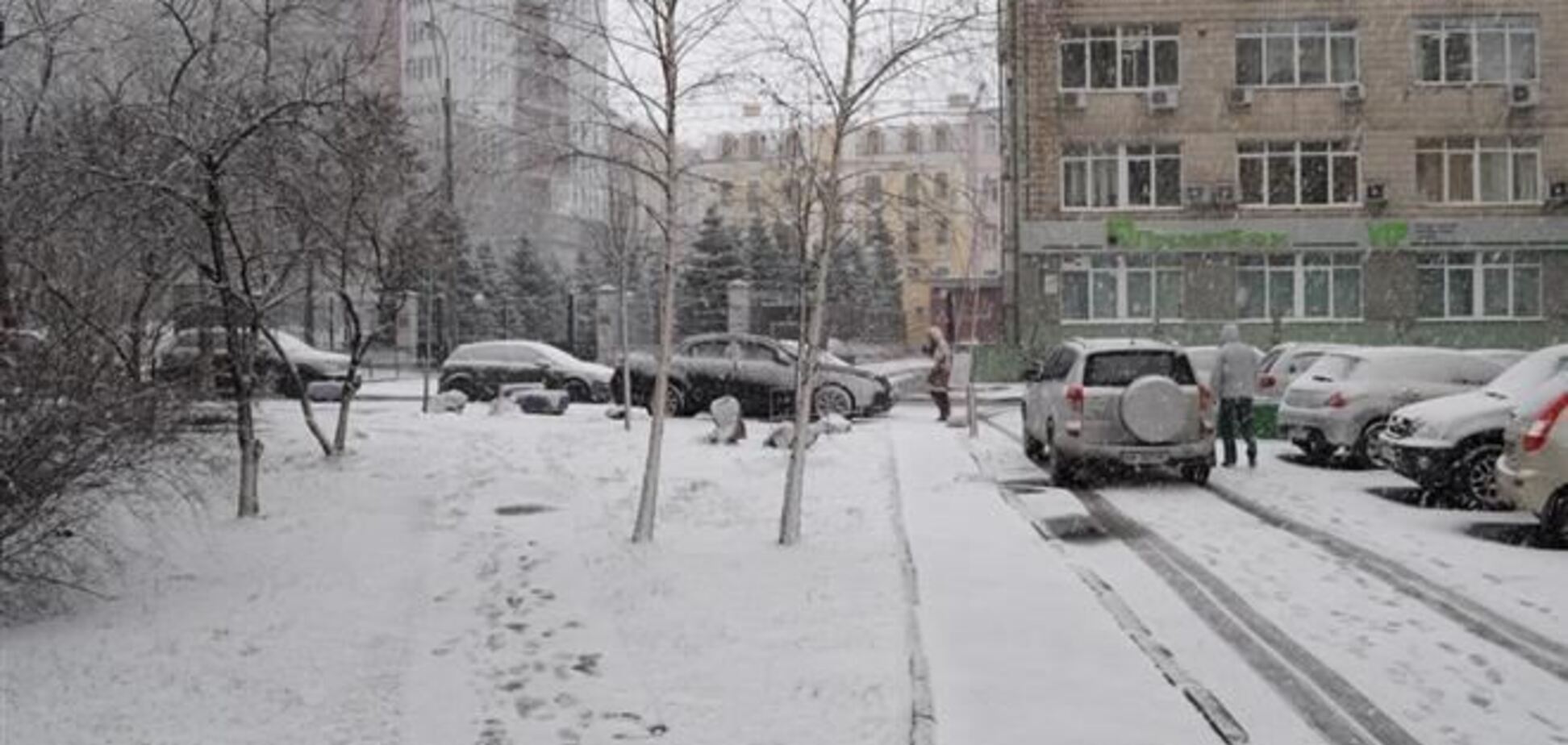 КГГА предупредило коммунальщиков: погода ухудшается