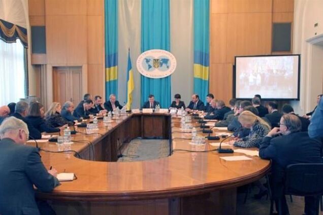 МЗС закликав іноземних дипломатів бути стриманими в оцінках подій в Україні