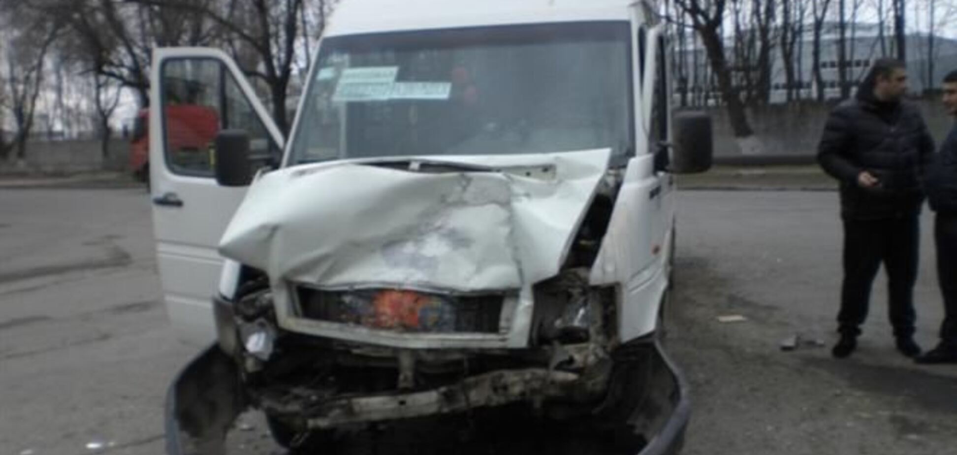 В Днепропетровске столкнулись два автобуса: десять пострадавших