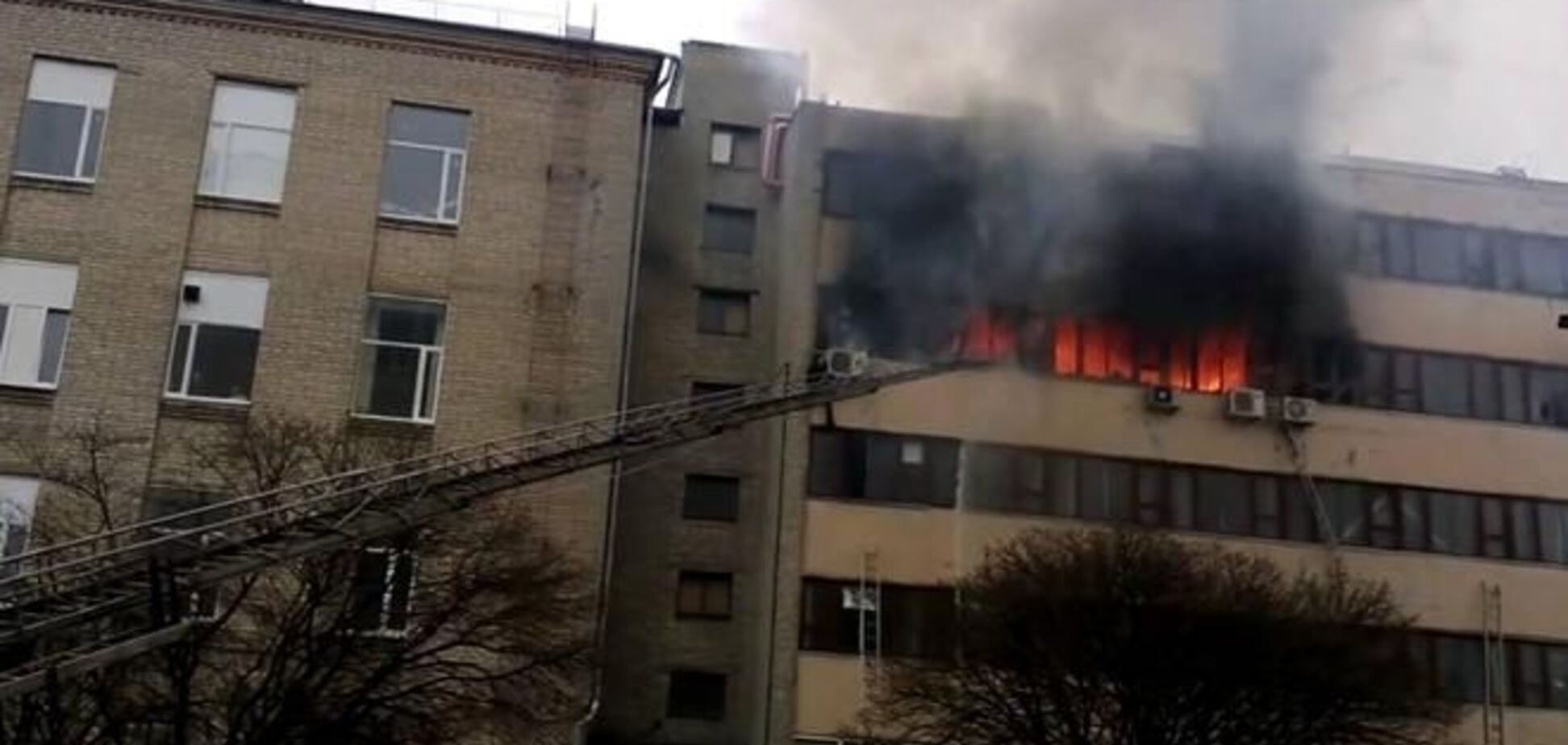 В Харькове похоронили шестерых погибших во время пожара на 'Хартроне'