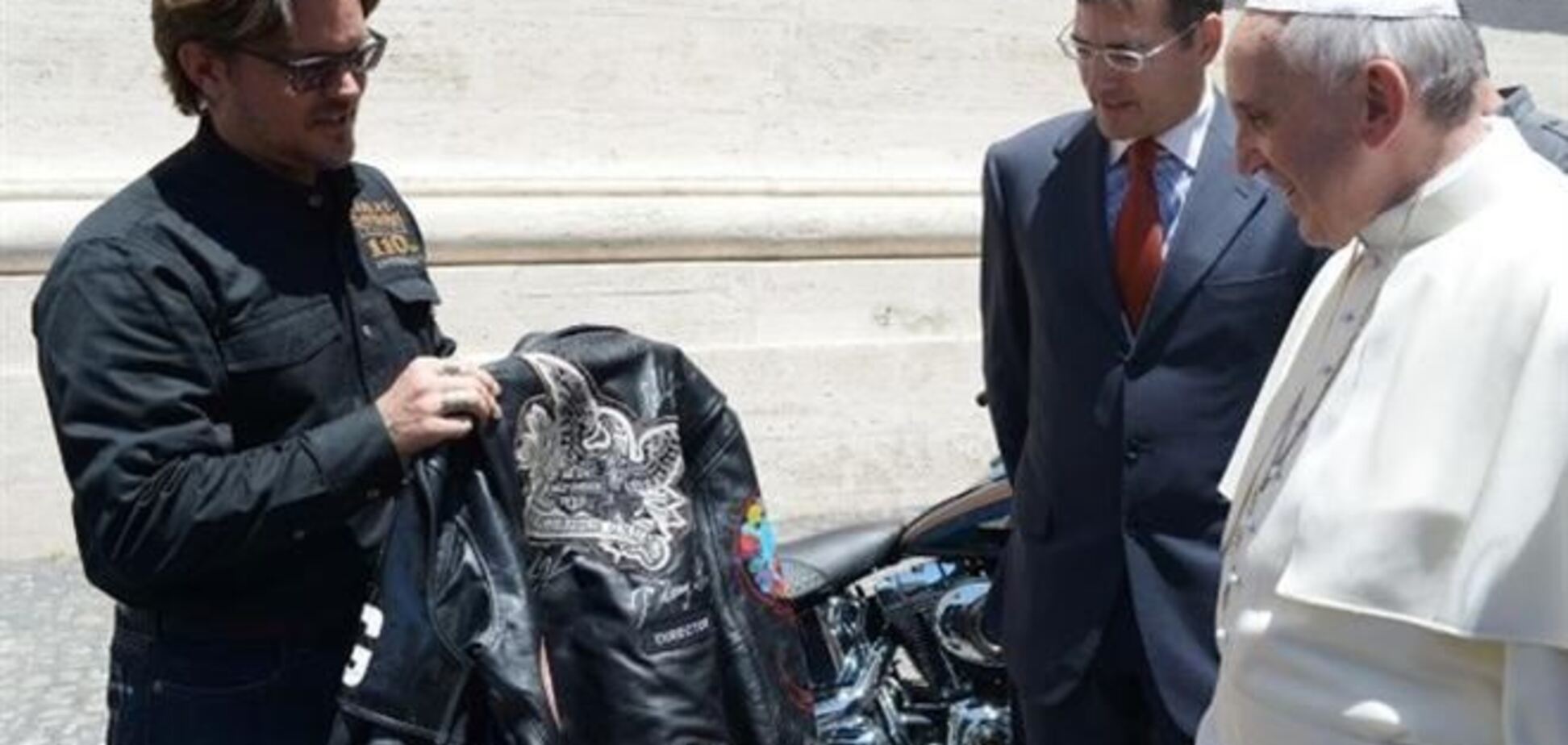 Harley-Davidson Папы Римского продадут на благотворительных торгах