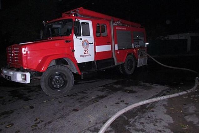 В Мариуполе горел Азовский судоремонтный завод