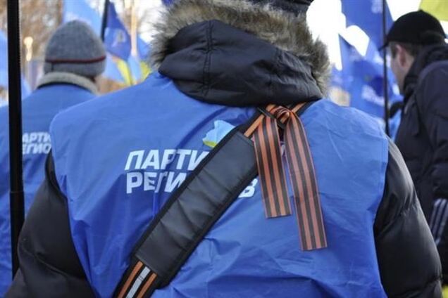 В Мариинском парке собрались две большие колонны антимайдановцев