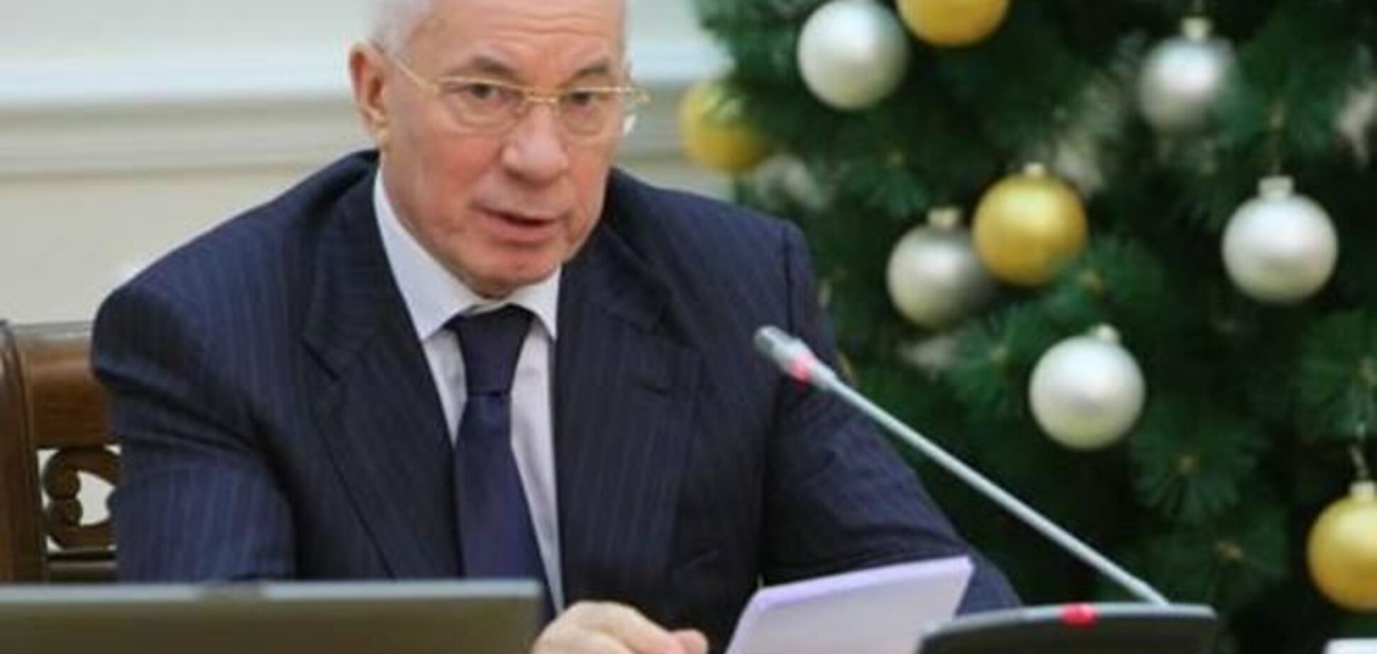 Азаров пожурил оппозицию за блокирование принятия Госбюджета