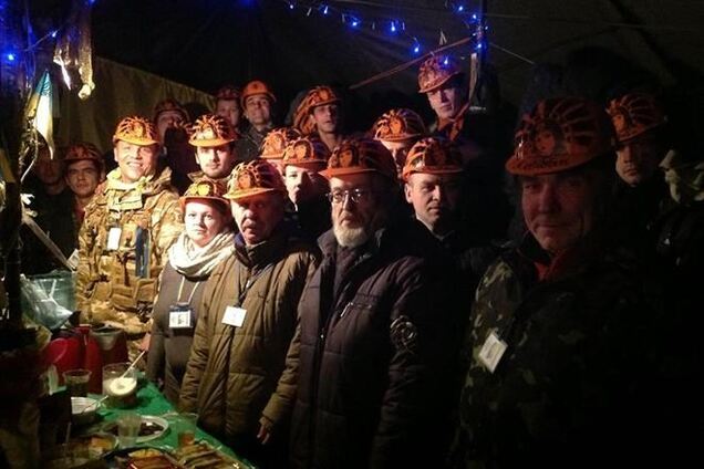 Ночь на Майдане прошла в тревоге, но без штурма